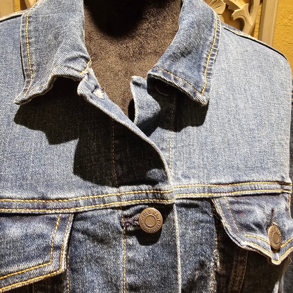 Old Navy Jean Jacket XXL Denim Classic Trucker Layering Street Style Jacket - Picture 9 of 12